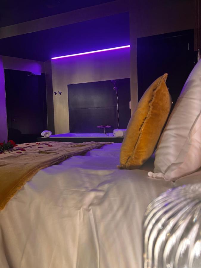 Hotel Mademoiselle リエージュ エクステリア 写真