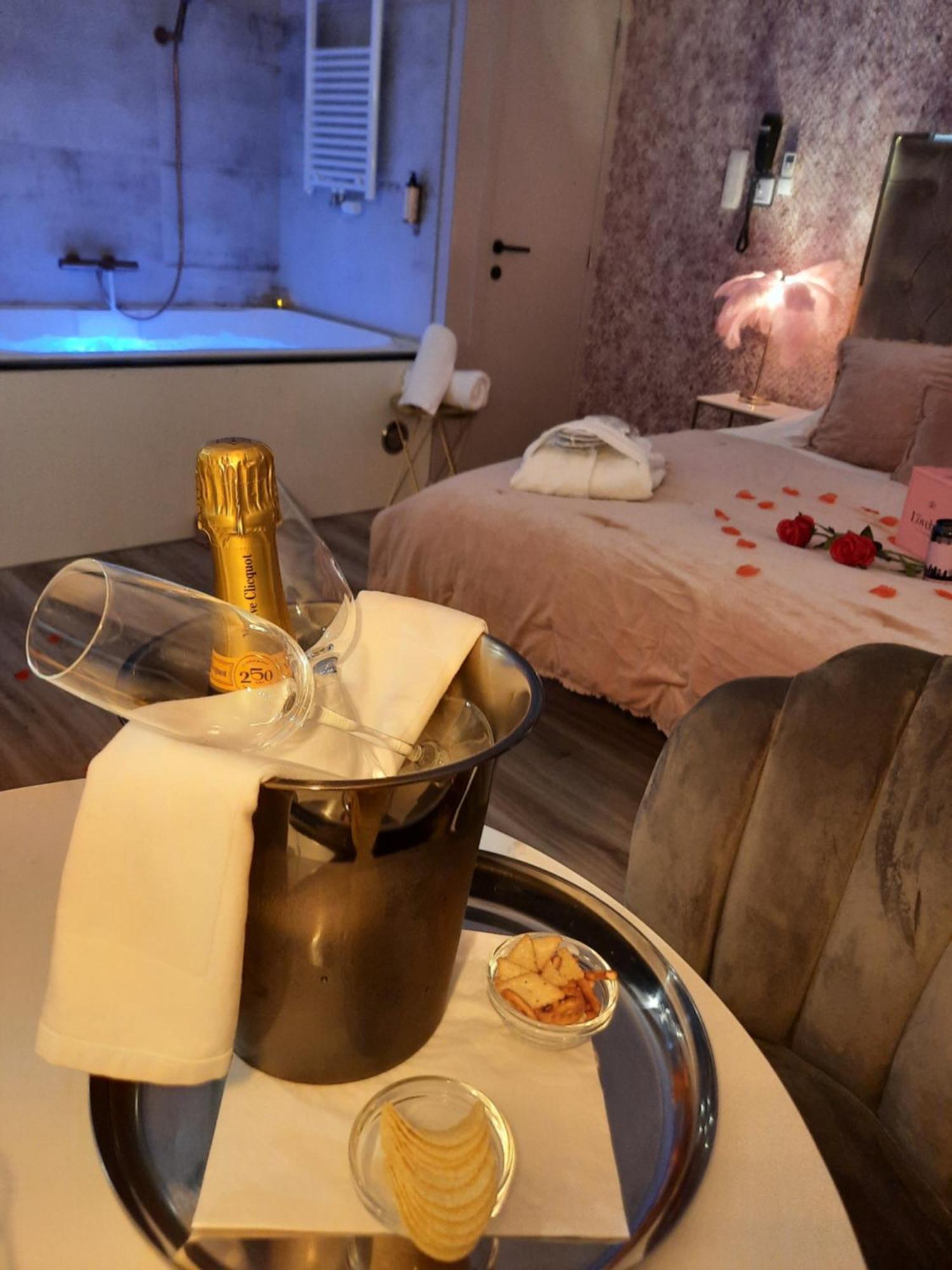 Hotel Mademoiselle リエージュ エクステリア 写真