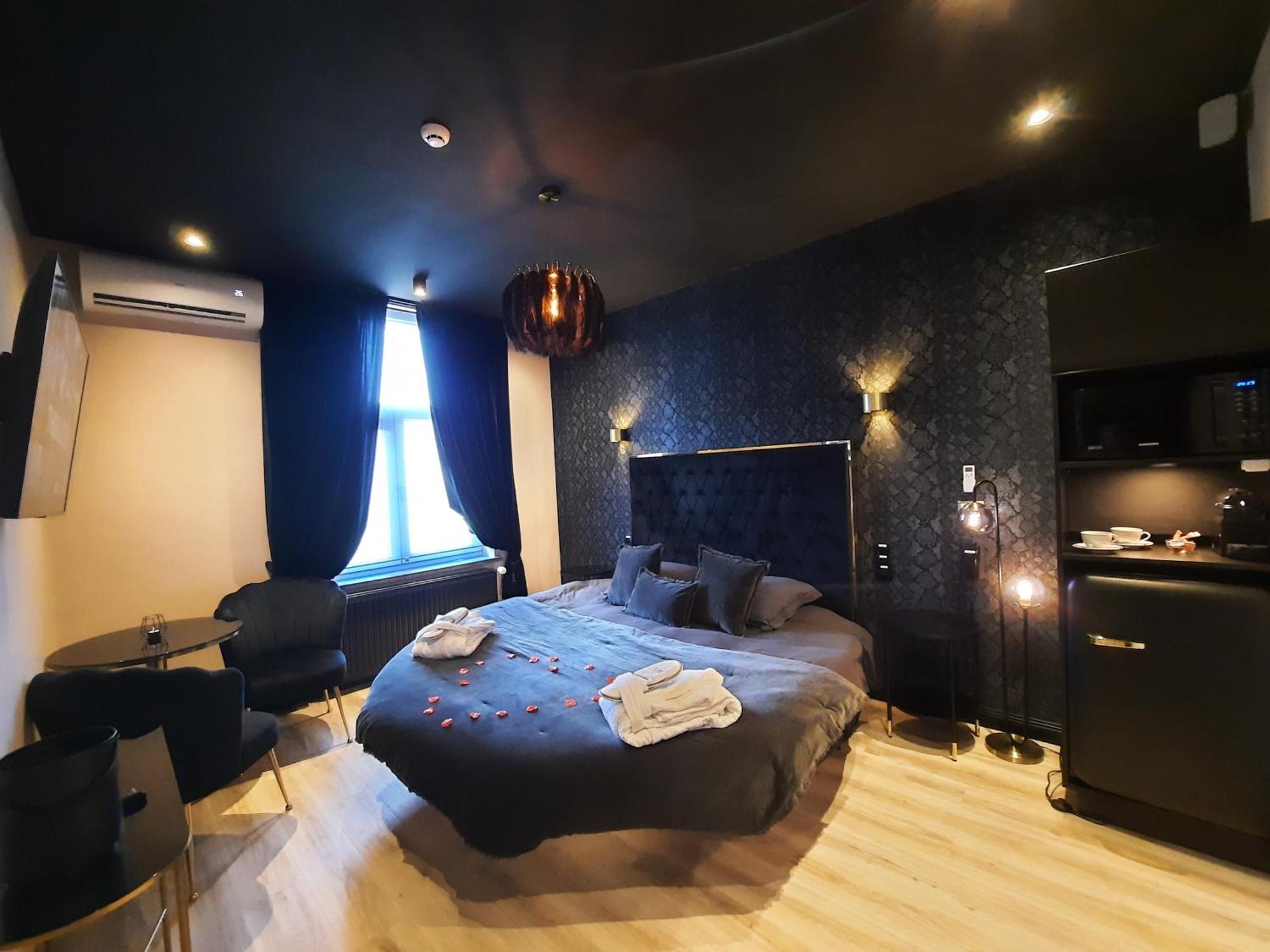 Hotel Mademoiselle リエージュ エクステリア 写真