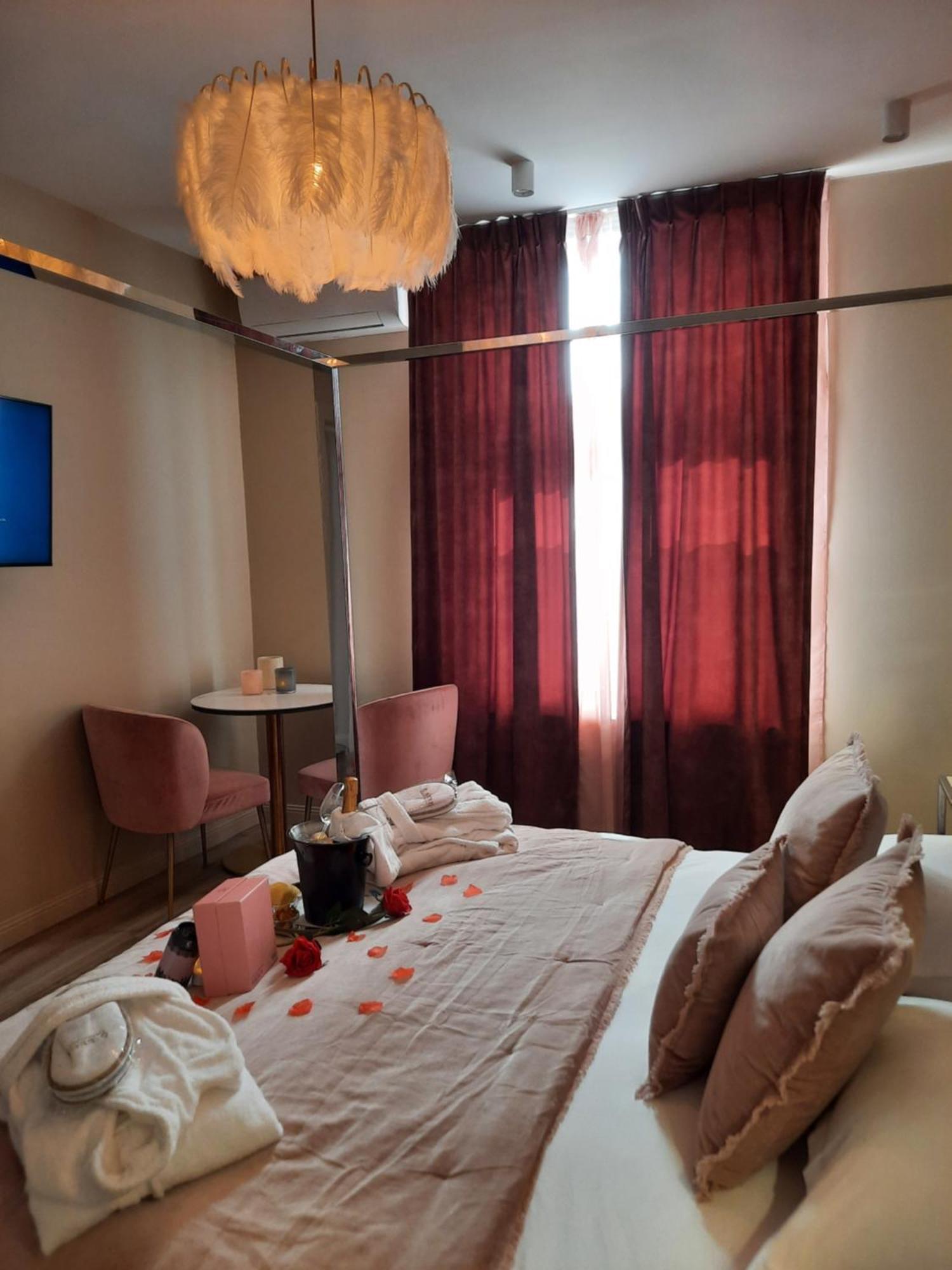 Hotel Mademoiselle リエージュ エクステリア 写真