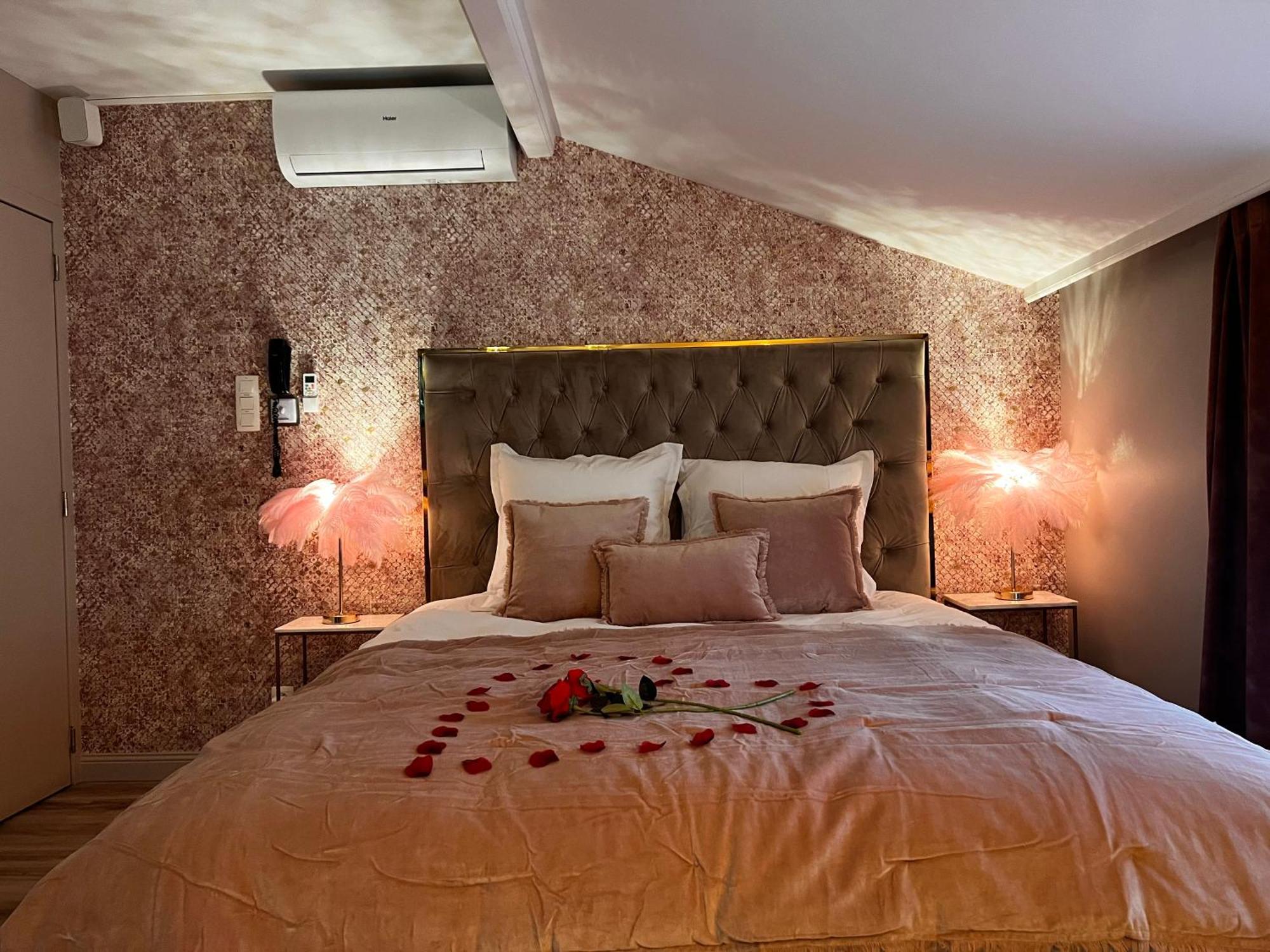 Hotel Mademoiselle リエージュ エクステリア 写真