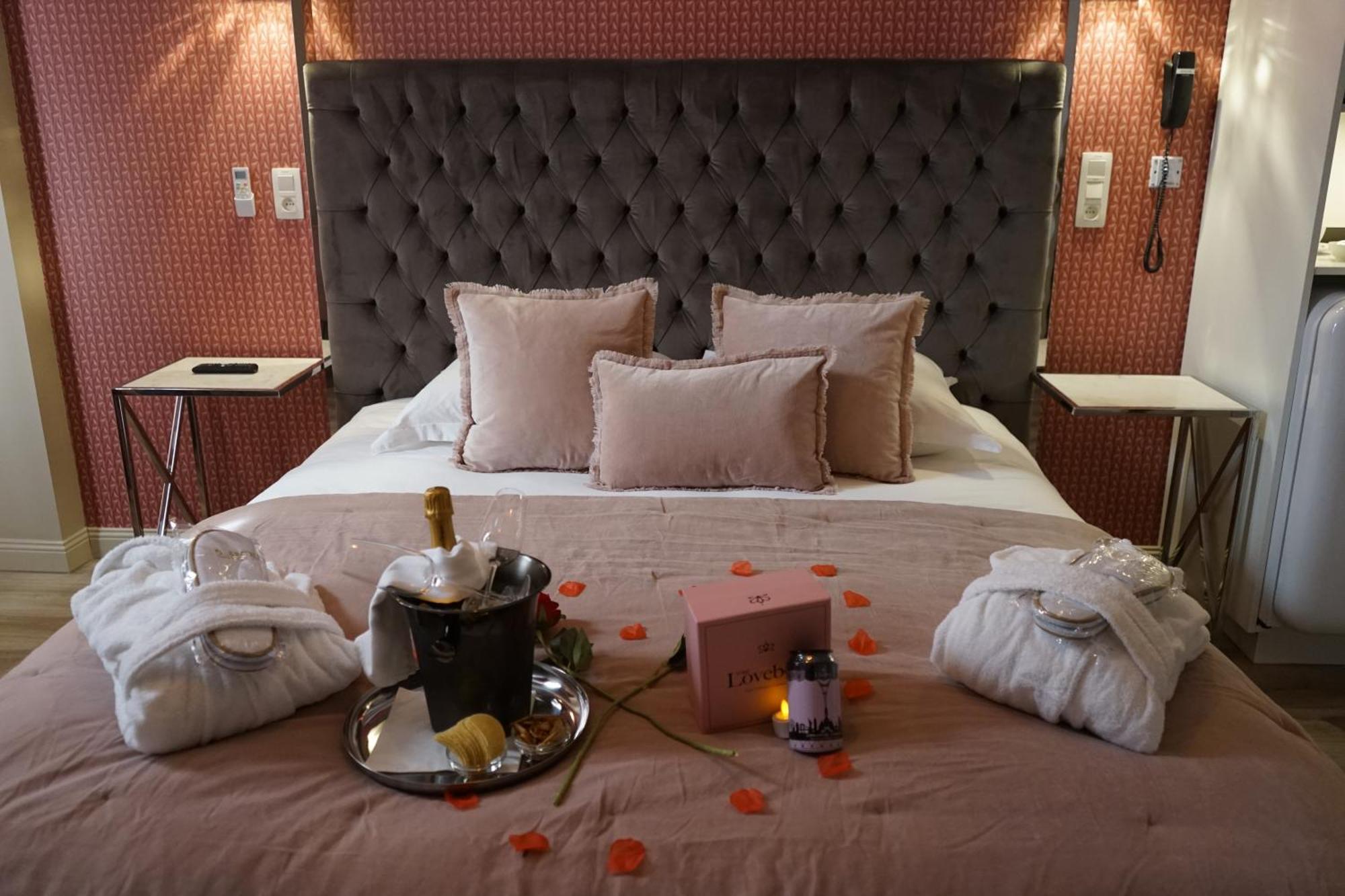 Hotel Mademoiselle リエージュ エクステリア 写真